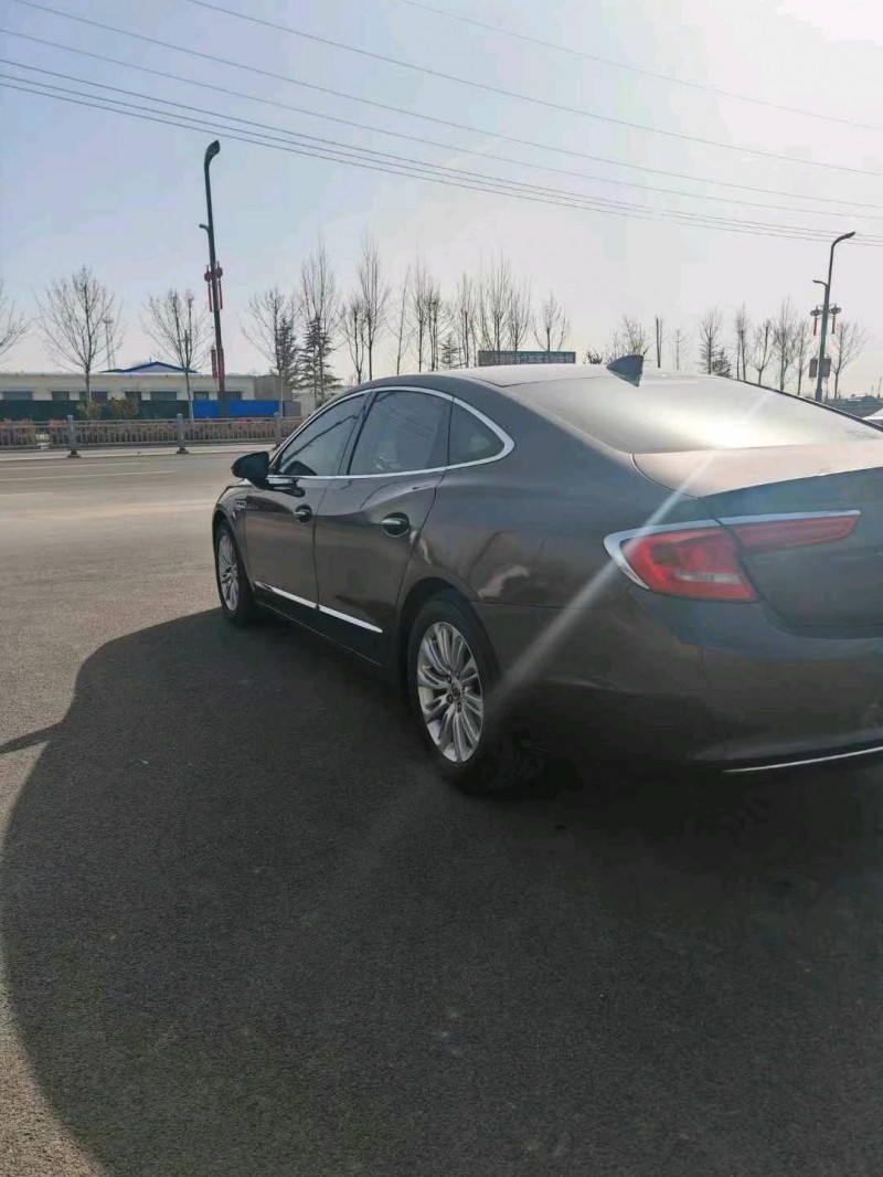 聊城16年别克君越7