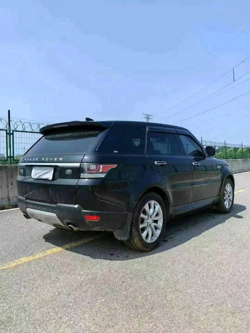 聊城17年路虎揽胜运动5