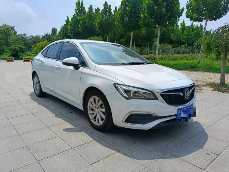 聊城18年别克威朗2