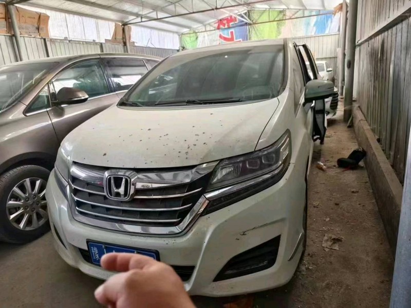 郑州17年本田艾力绅1