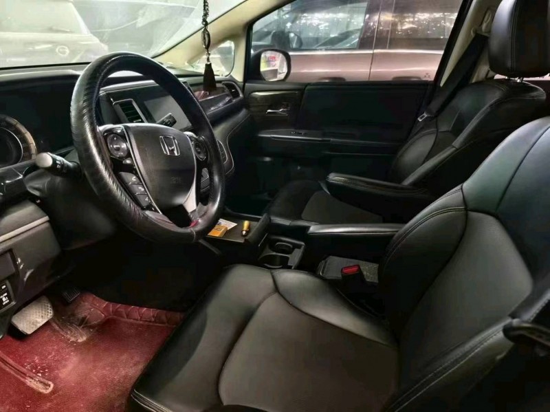 郑州17年本田艾力绅4