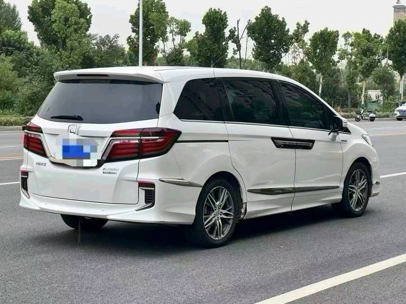 济南19年本田艾力绅4