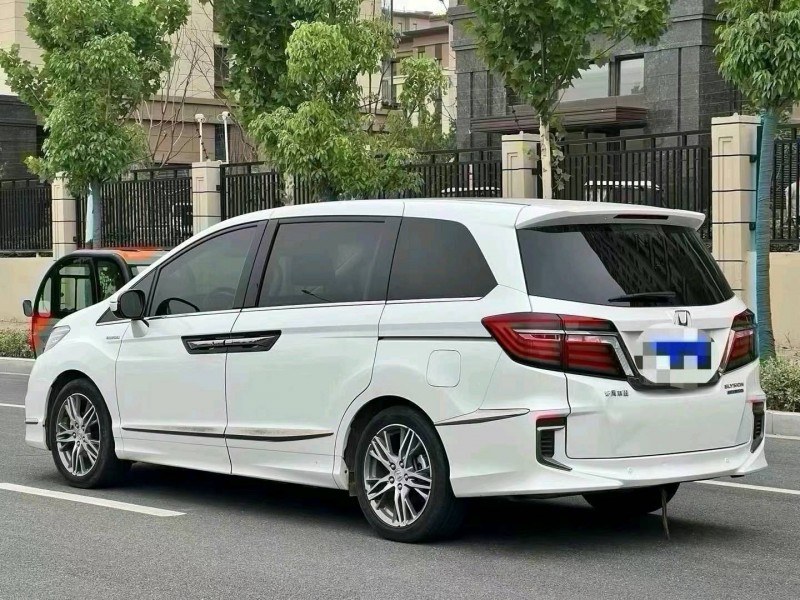 济南19年本田艾力绅5