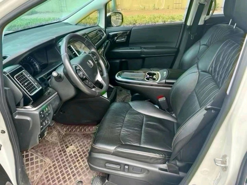 济南19年本田艾力绅7