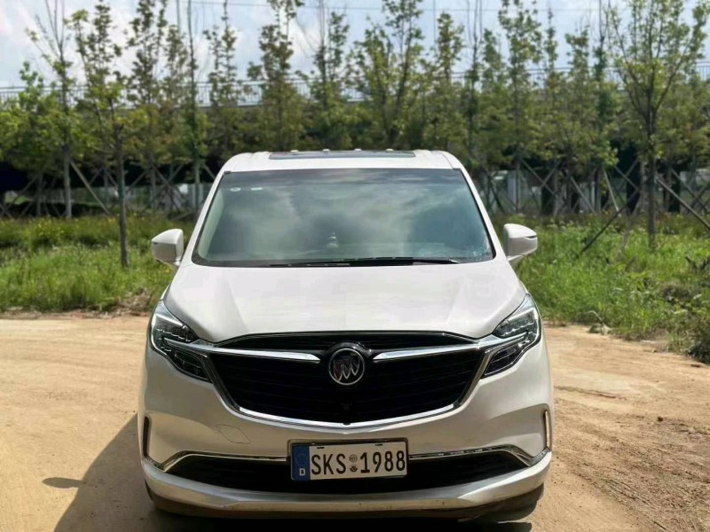 青岛21年别克GL81