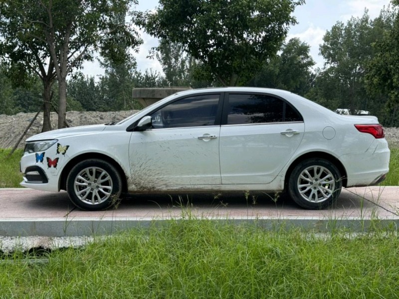 郑州19年吉利帝豪4