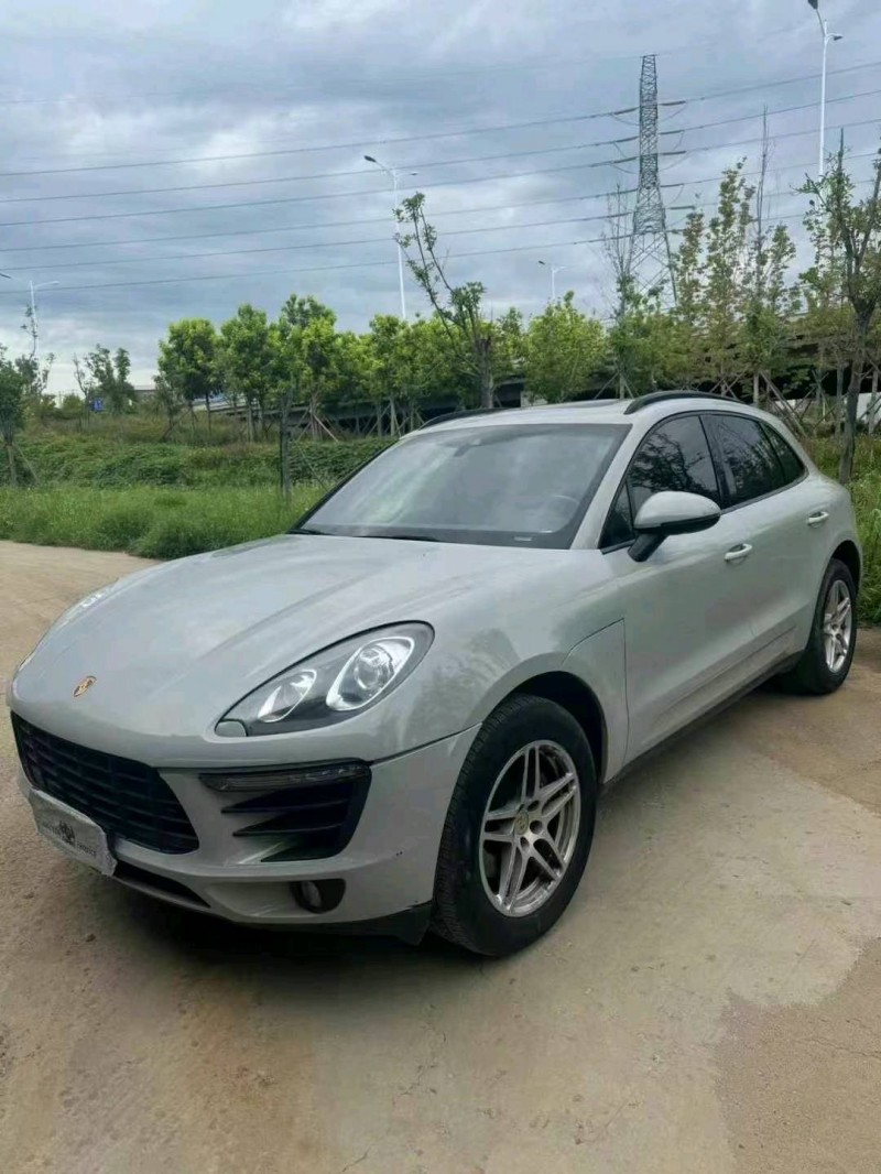 青岛18年保时捷Macan2