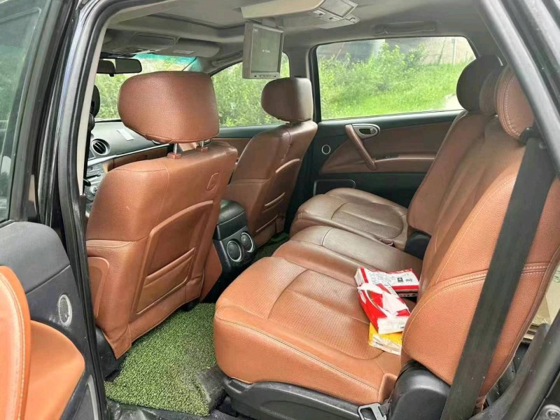 青岛12年纳智捷大7 SUV6