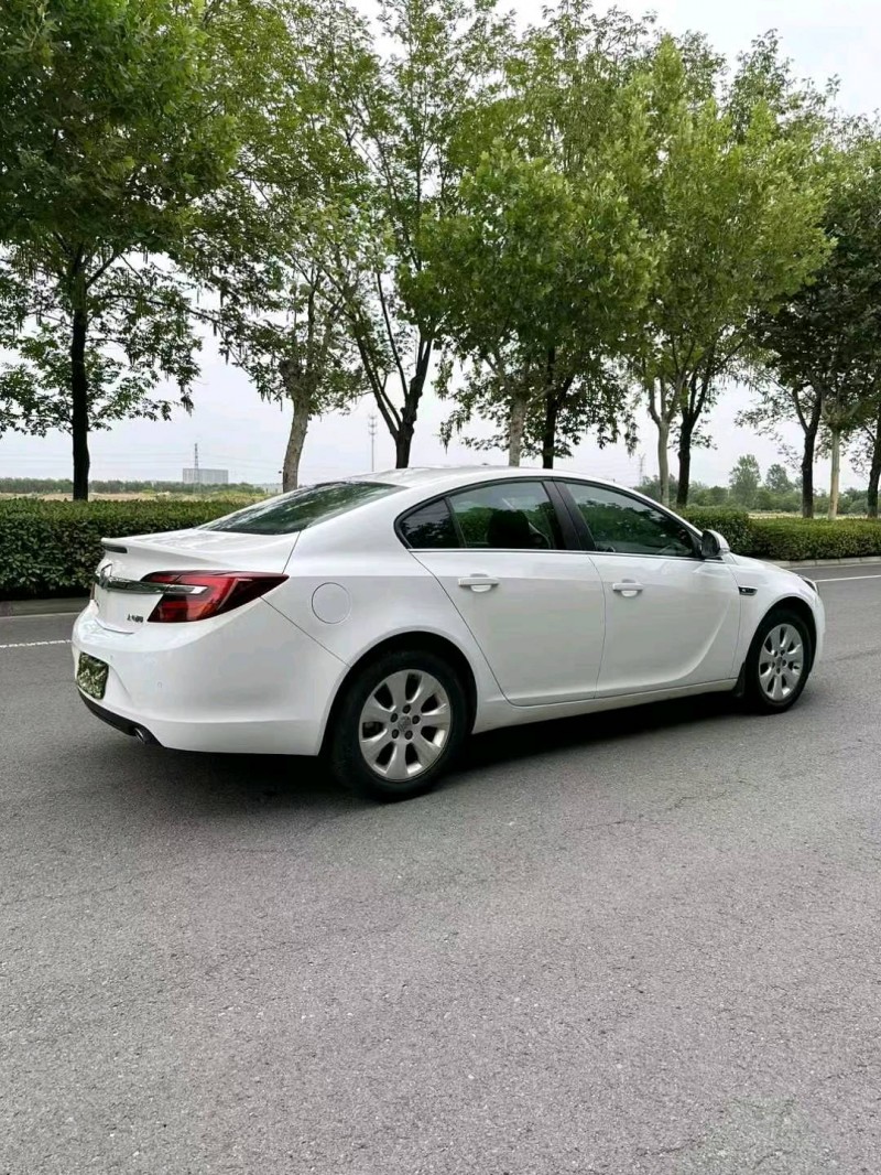 宿迁17年别克君威8