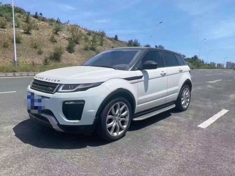 济南18年路虎极光3