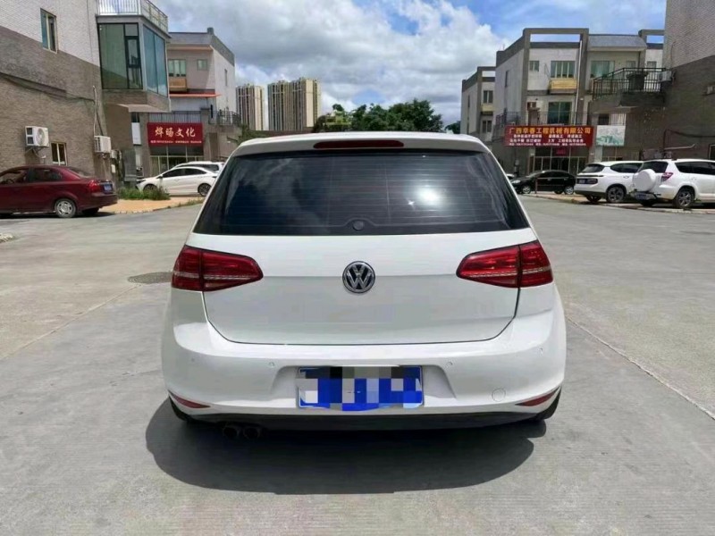 防城港16年大眾高爾夫3