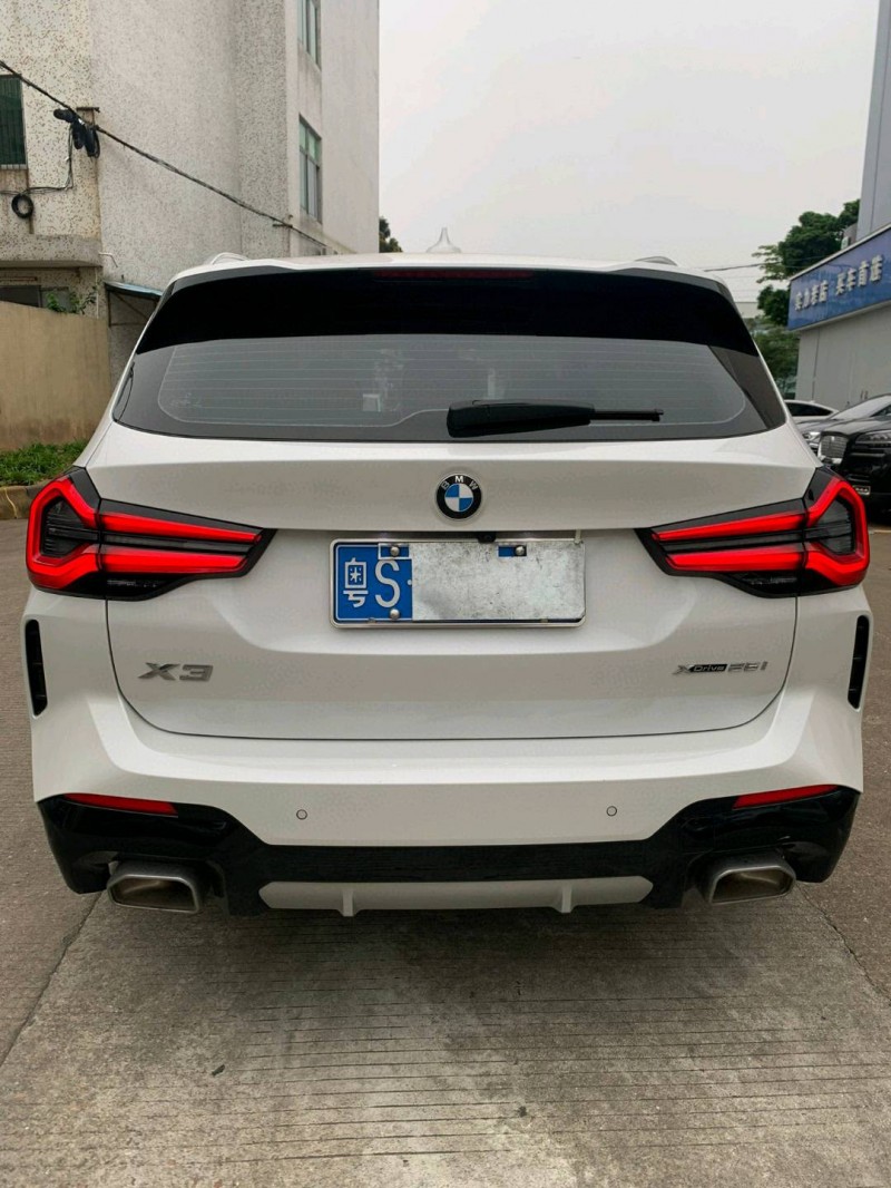 中山23年宝马X39