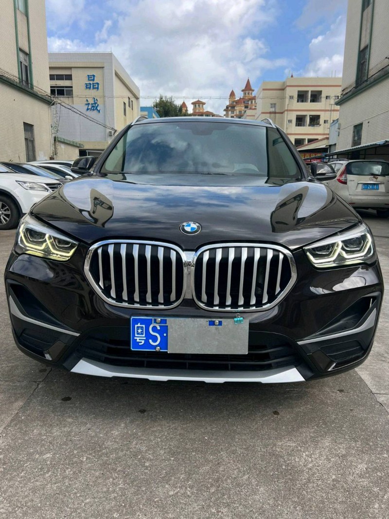 中山20年宝马X11