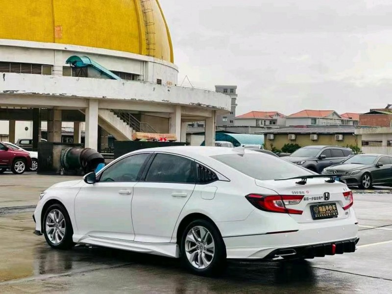 东莞21年本田雅阁6