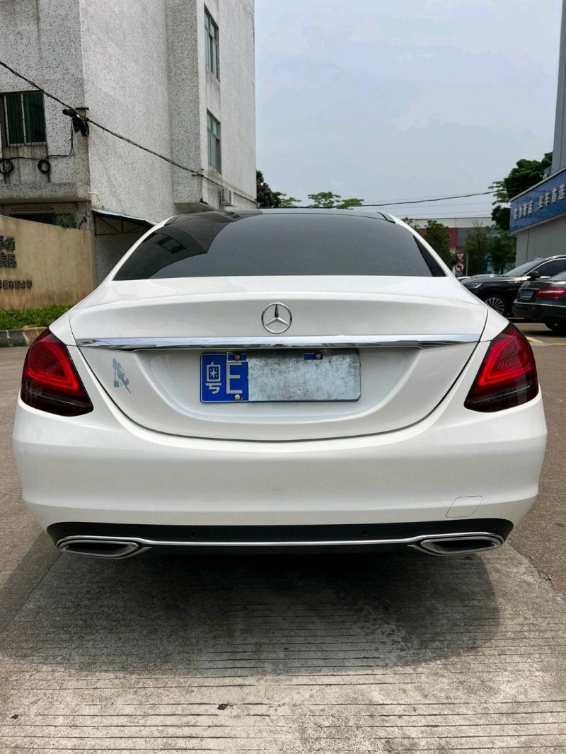 中山21年奔驰C9