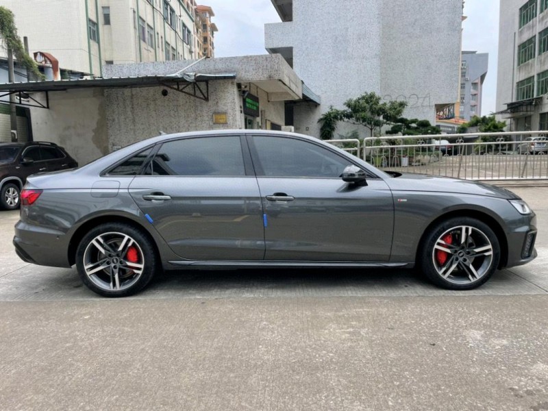 中山22年奥迪A4L2