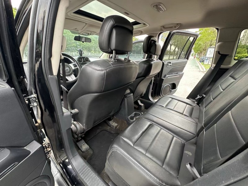 徐州13年Jeep指南者8