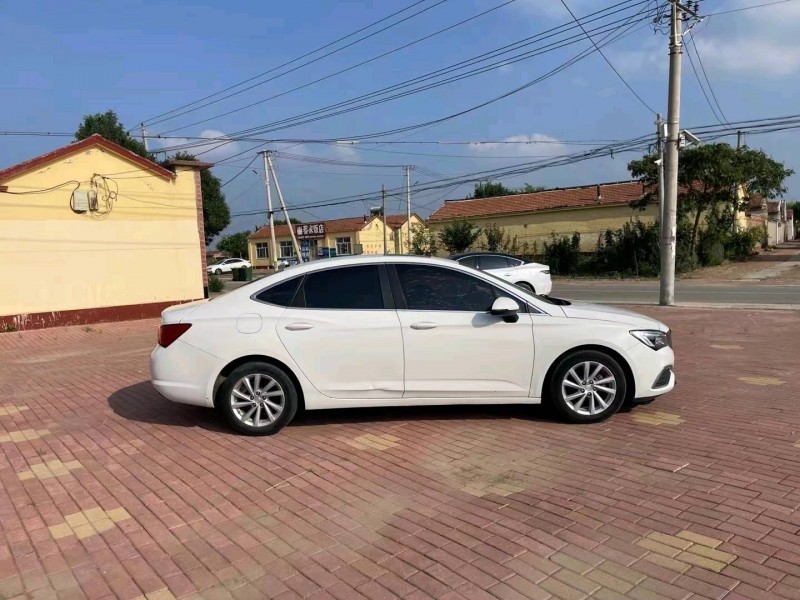 沧州18年别克威朗4