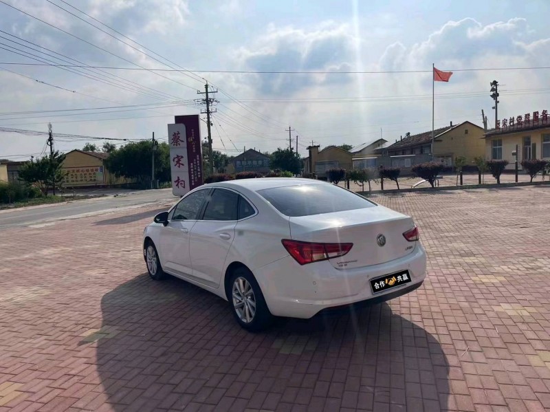 沧州18年别克威朗8