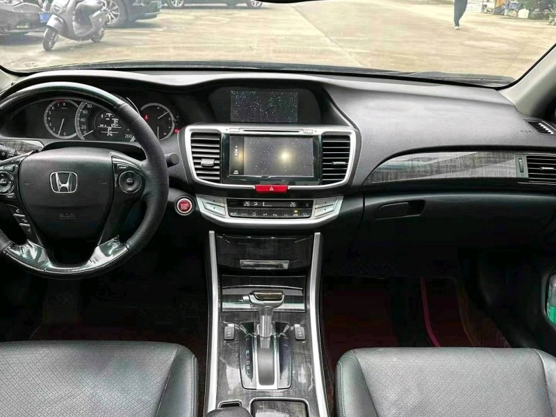 广州14年本田雅阁5