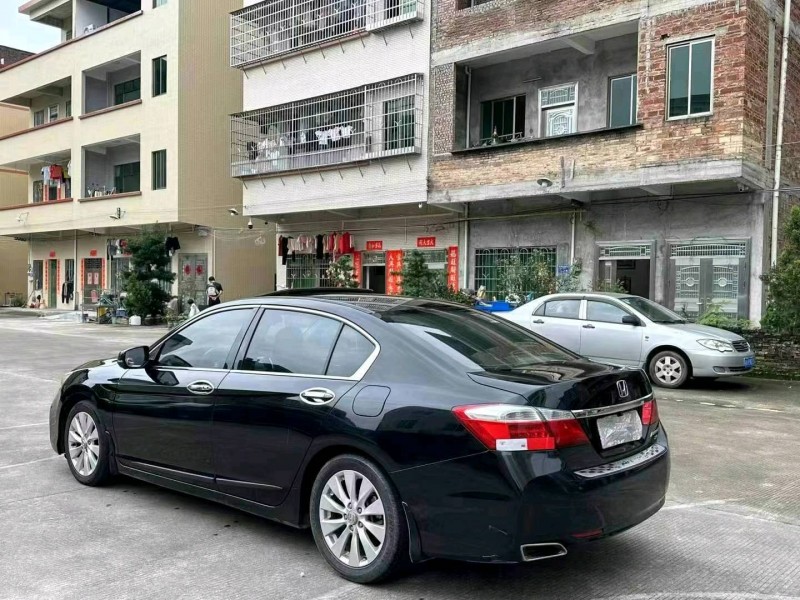 广州14年本田雅阁9