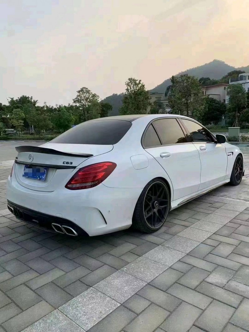 佛山17年奔驰C2