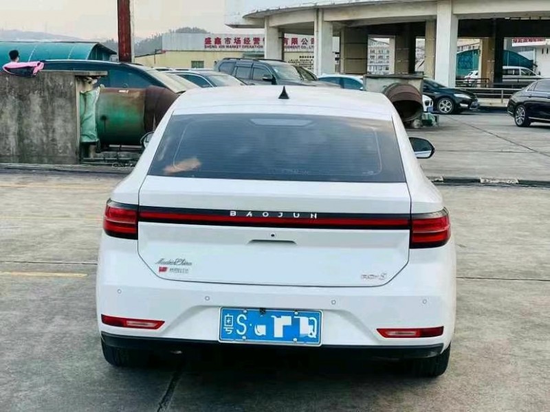 東莞21年寶駿RC57