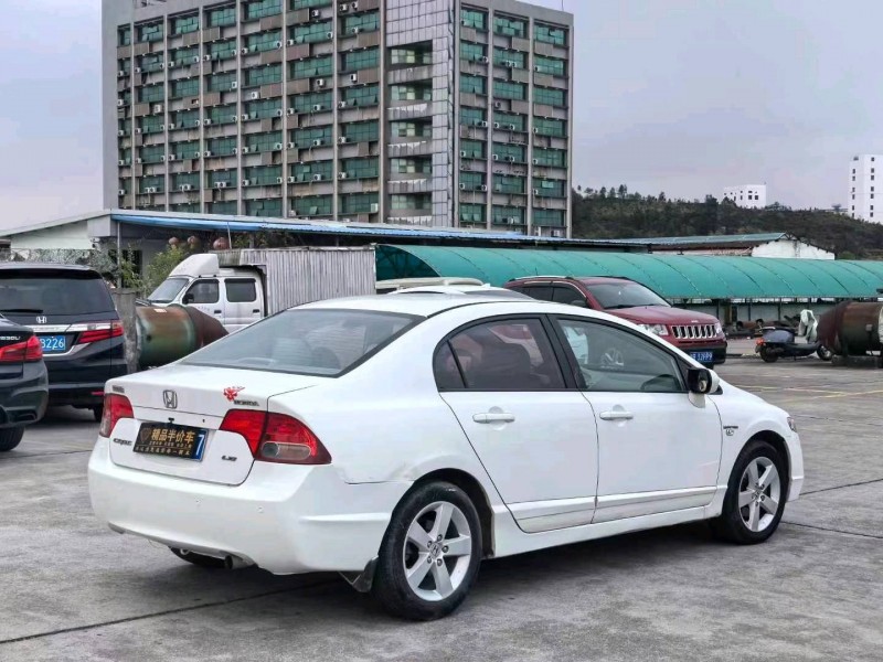 东莞11年本田思域8