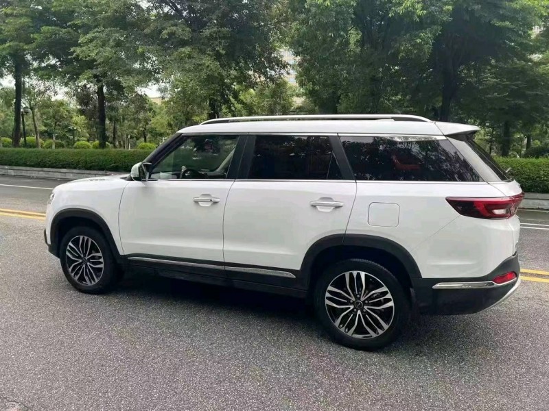 佛山18年昌河Q75