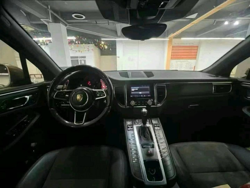 潍坊17年保时捷Macan8