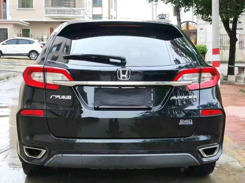 江门18年本田冠道3