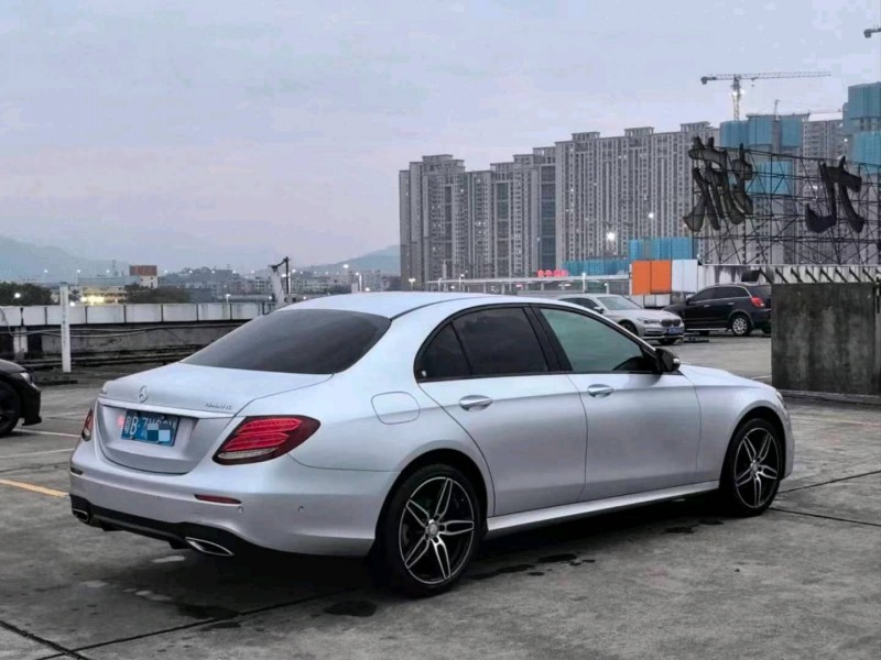 东莞17年奔驰E8