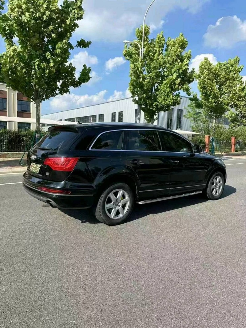 苏州10年奥迪Q76