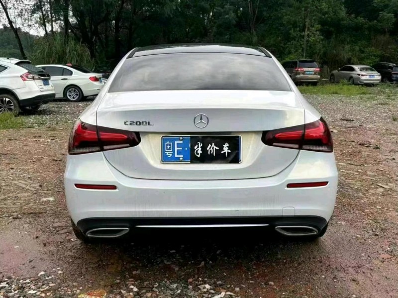 佛山19年奔驰A2
