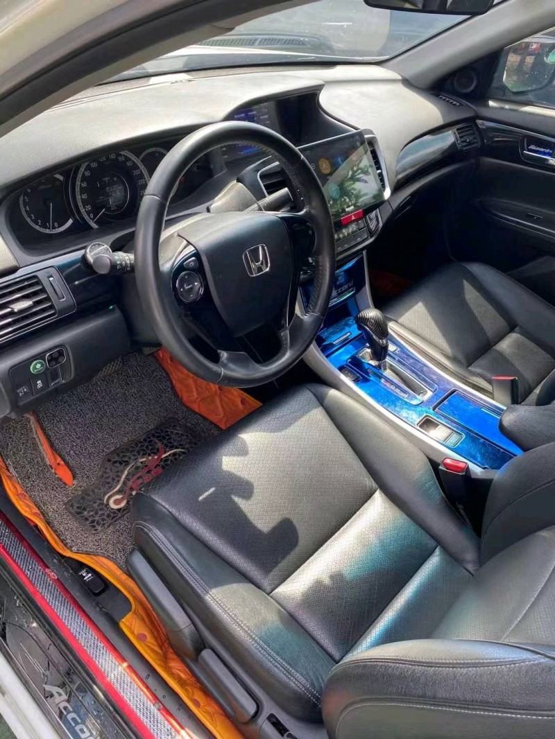 广州17年本田雅阁5