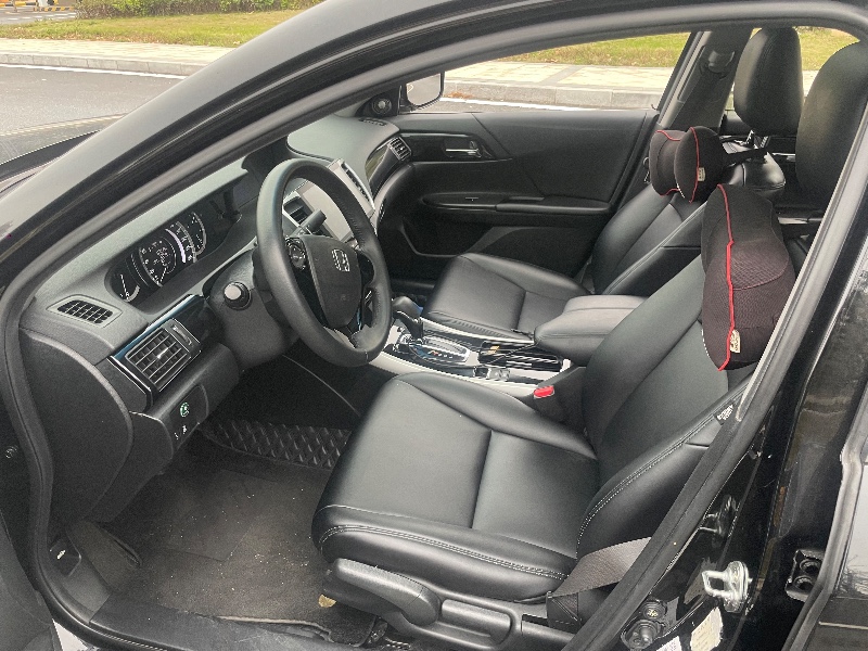 广州17年本田雅阁4