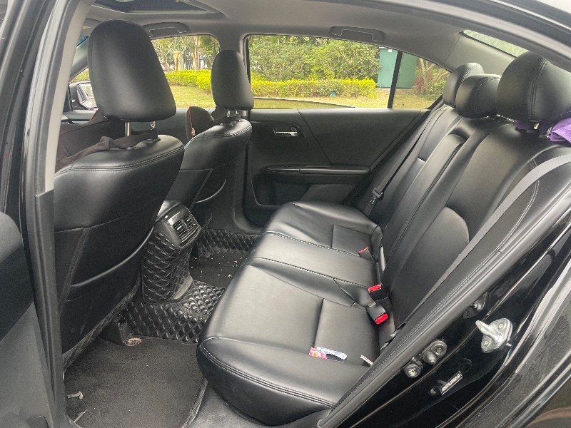 广州17年本田雅阁5