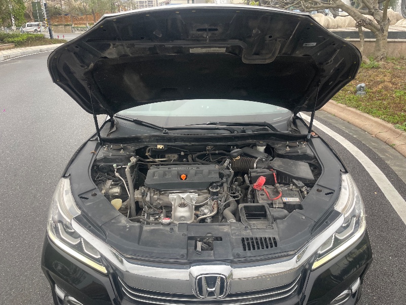 广州17年本田雅阁9