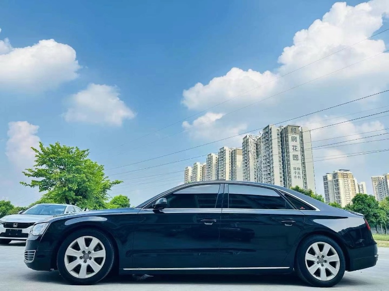 广州14年奥迪A8L3
