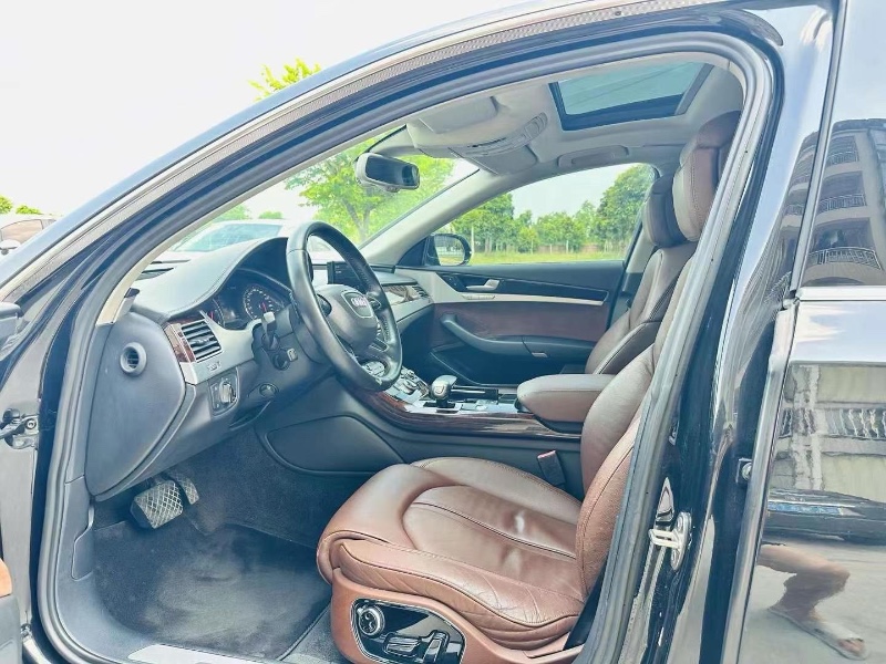 广州14年奥迪A8L5