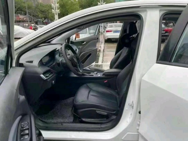 成都23年别克微蓝4