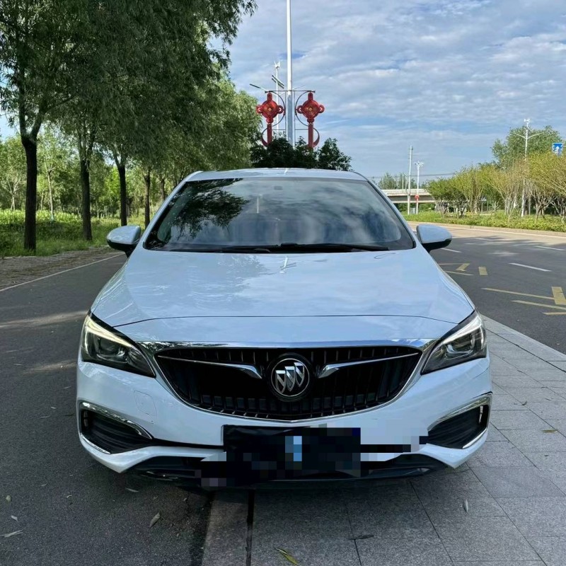 枣庄18年别克威朗1