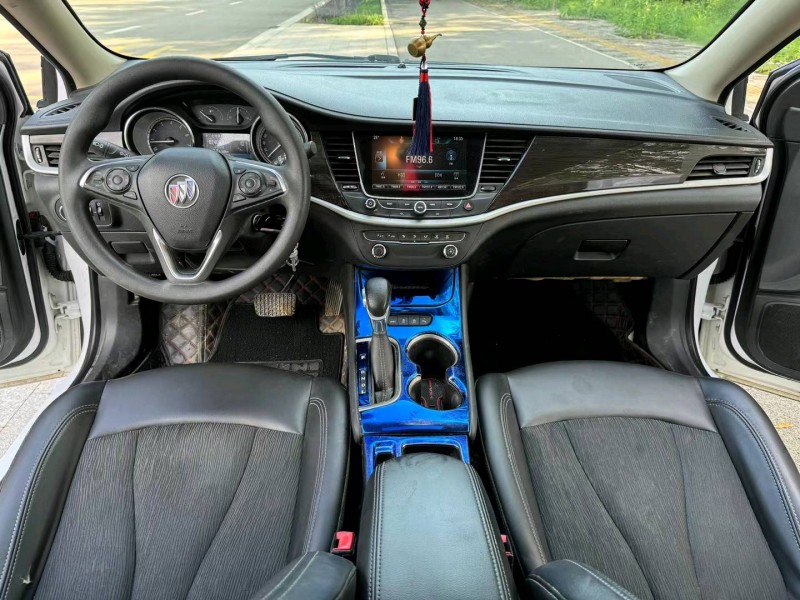 枣庄18年别克威朗5