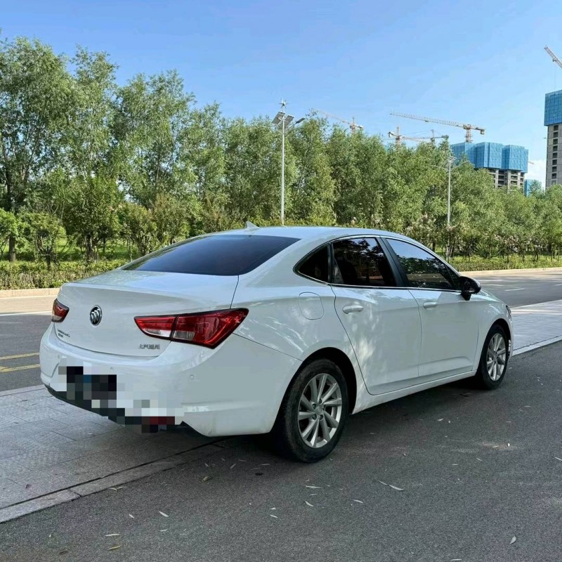 枣庄18年别克威朗8