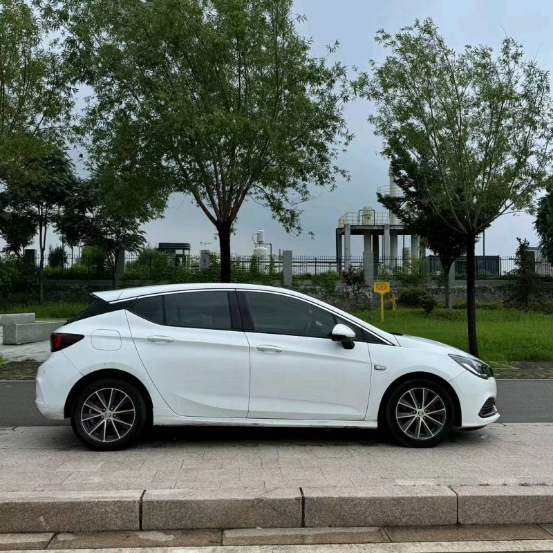 枣庄17年别克威朗7