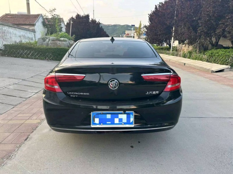 淄博19年别克君越9