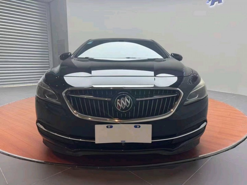 青岛18年别克君越1