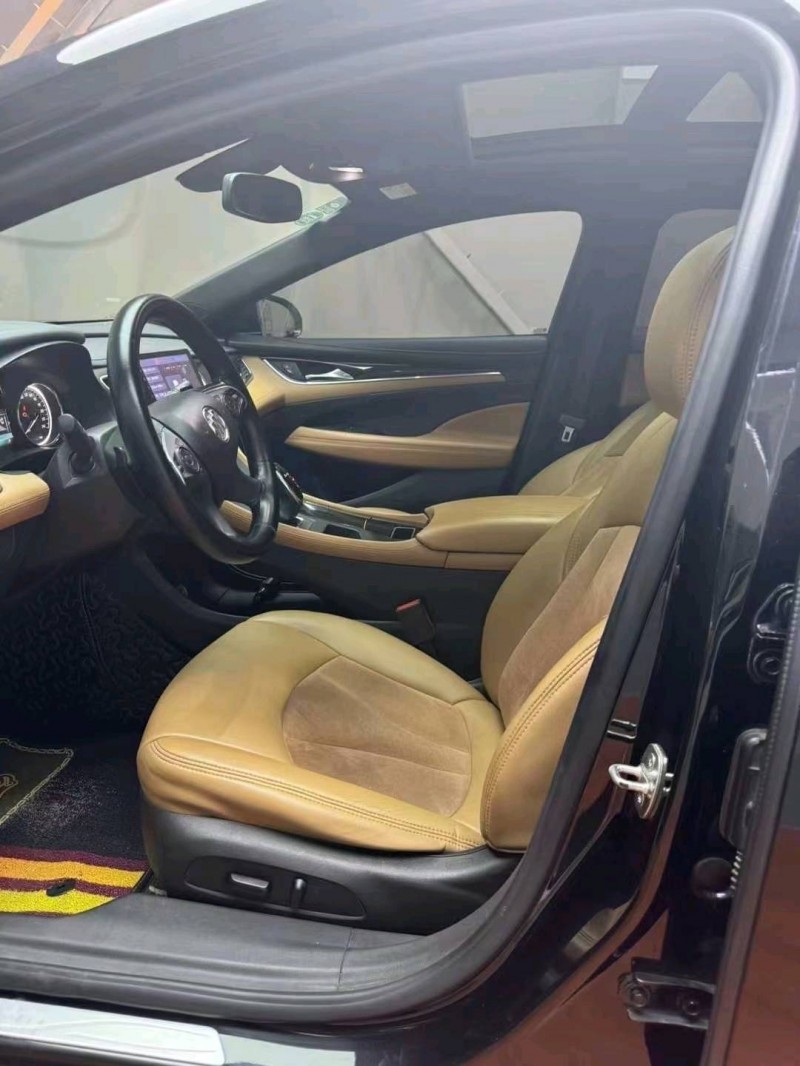 青岛18年别克君越4