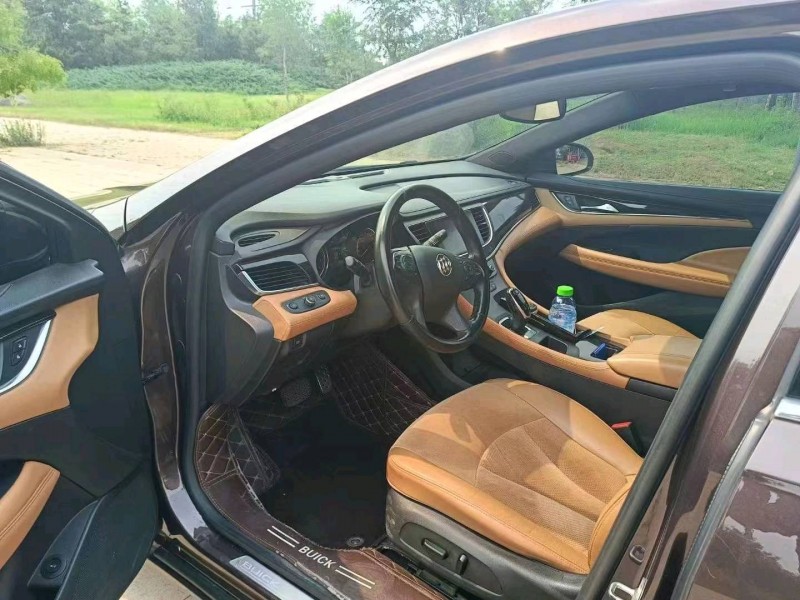 聊城16年别克君越5