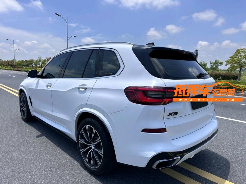 盐城19年宝马X57